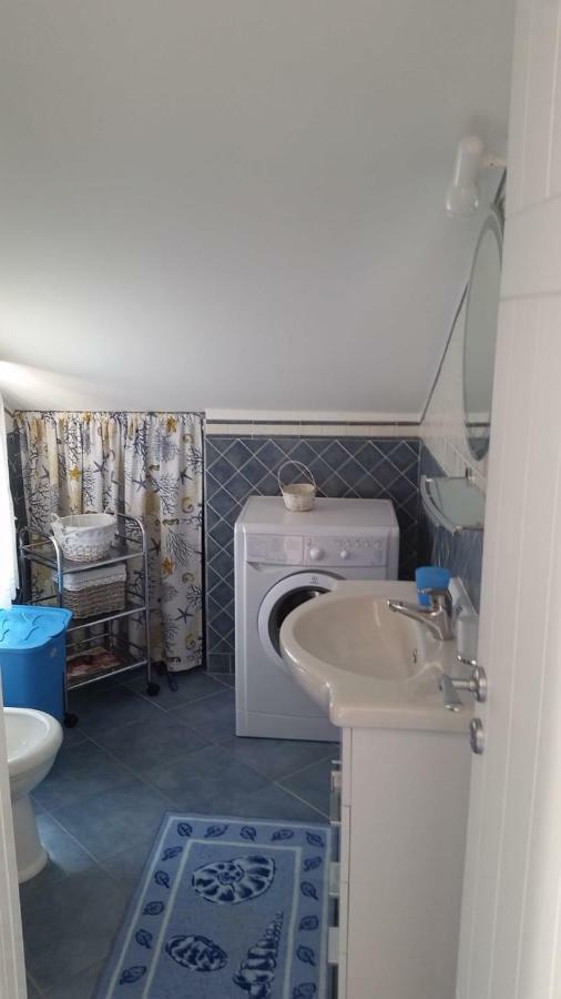 Вилла Mansarda Camelie Via Dei Normanni, 45 Кампофеличе-ди-Роччелла Экстерьер фото